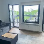 דירה Side With A Balcony *