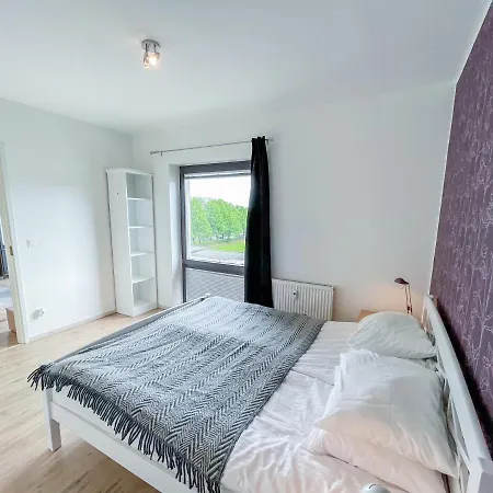 شقة Side With A Balcony