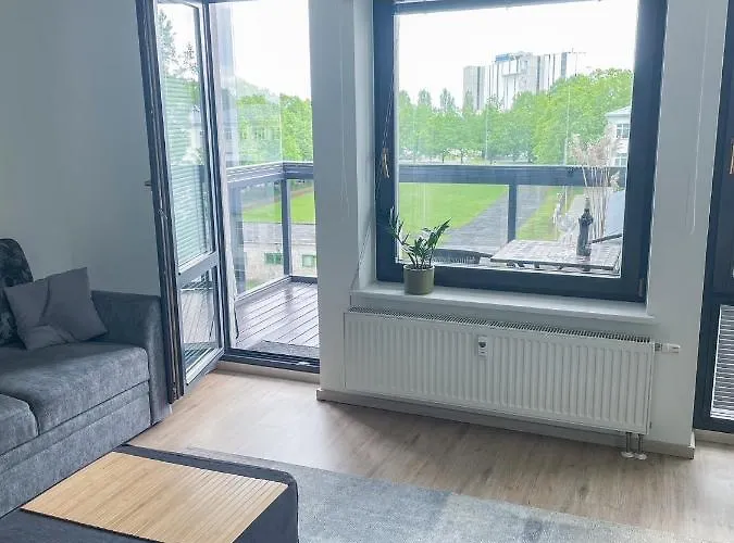 Apartman Side With A Balcony *