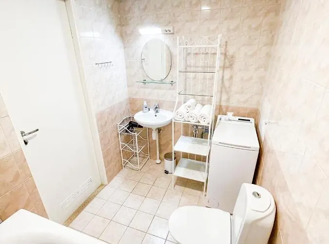 Side With A Balcony Apartman *