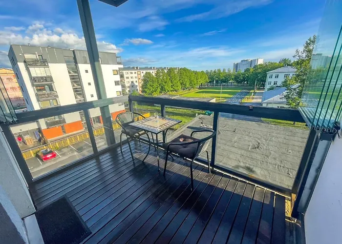 Side With A Balcony Apartman *